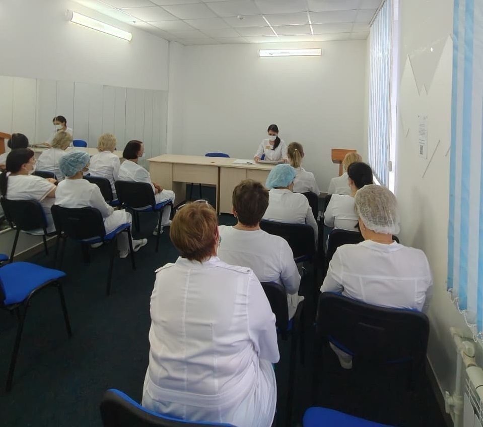 МЕДСЕСТРЫ ОБСУДИЛИ ВОПРОСЫ ПО СОБЛЮДЕНИЮ СТАНДАРТОВ БЕЗОПАСНОСТИ И ПРОФИЛАКТИКЕ ИНФЕКЦИЙ